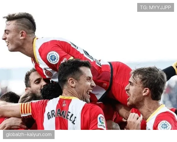 塞维利亚换帅战术调整：加西亚普拉萨构建的保级生死战防守组织